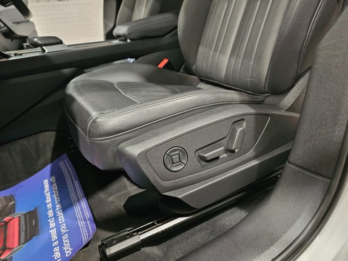 2025 Audi E-tron