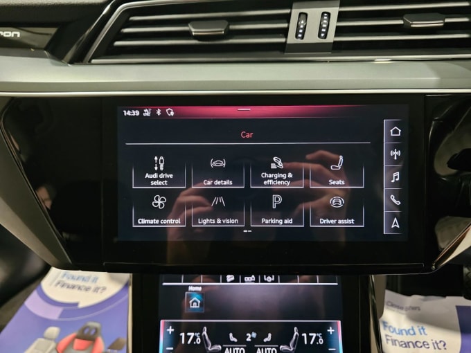 2025 Audi E-tron