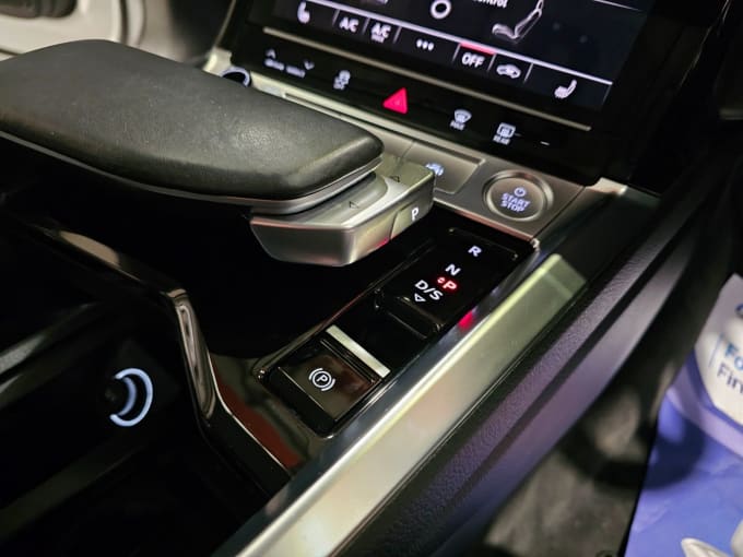 2025 Audi E-tron