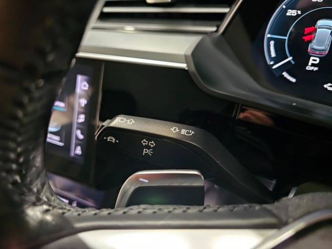 2025 Audi E-tron