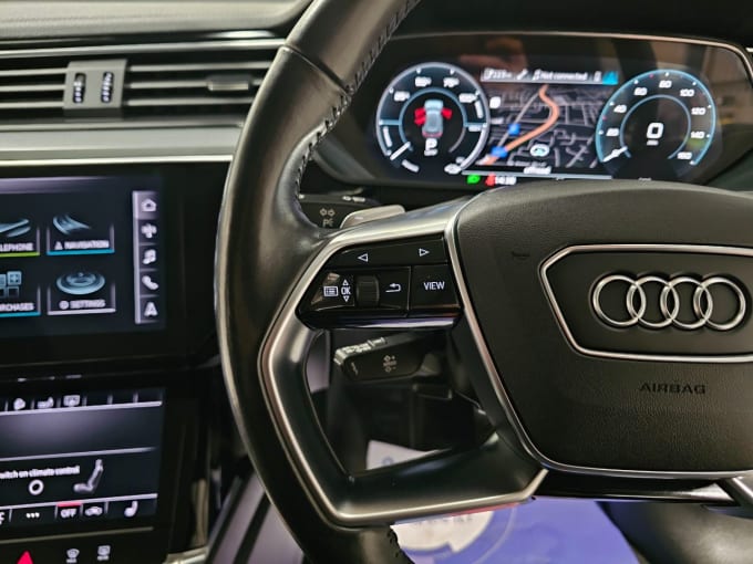 2025 Audi E-tron