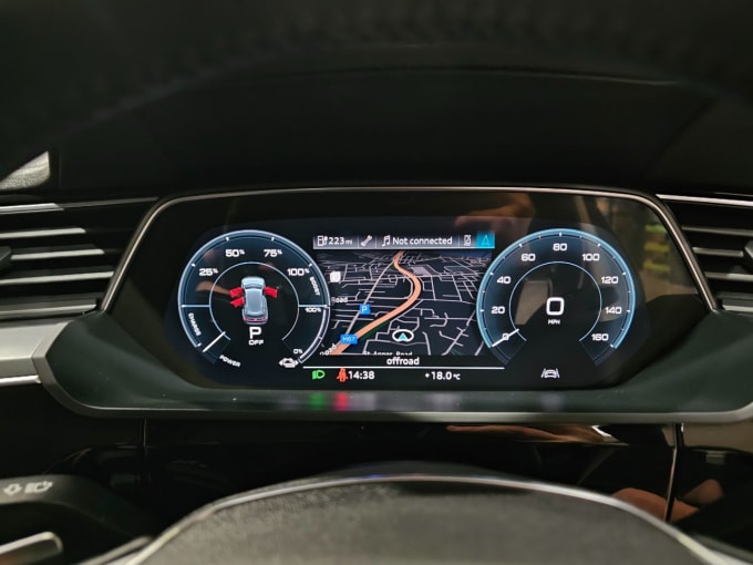 2025 Audi E-tron