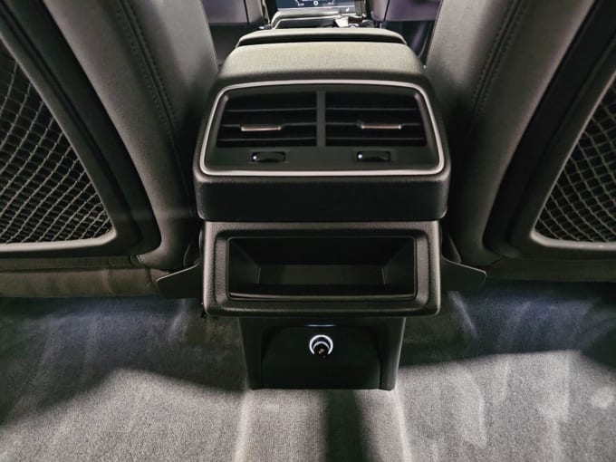2025 Audi E-tron