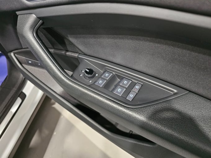 2025 Audi E-tron