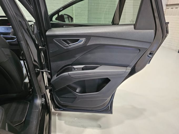 2025 Audi Q4 E-tron