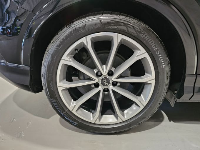 2025 Audi Q4 E-tron