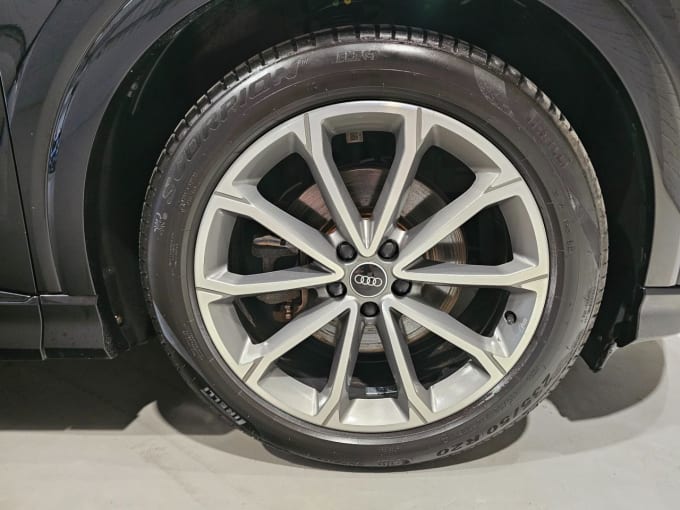 2025 Audi Q4 E-tron