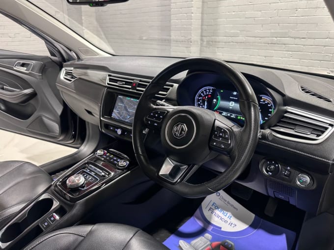 2025 Mg Mg5