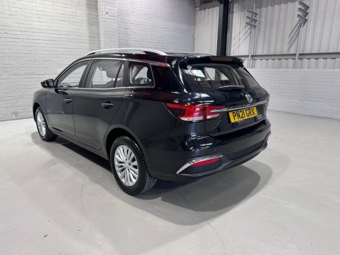 2025 Mg Mg5