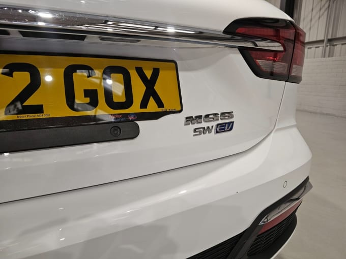 2022 Mg Mg5