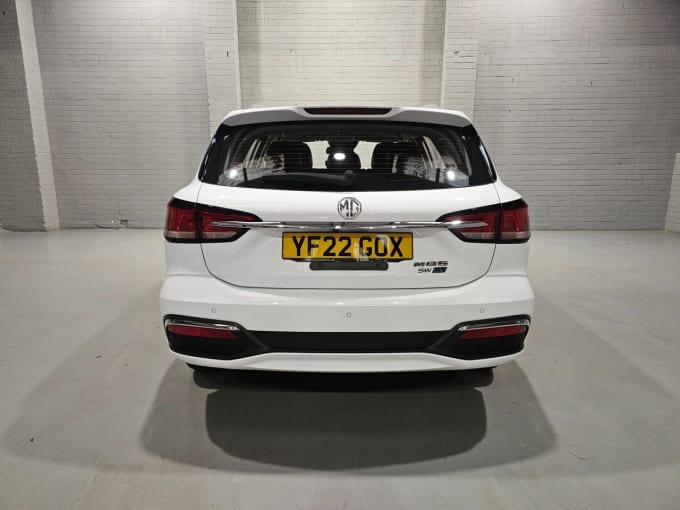 2022 Mg Mg5