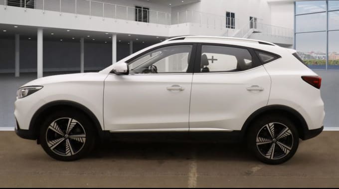 2025 Mg Mg Zs
