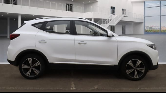 2025 Mg Mg Zs