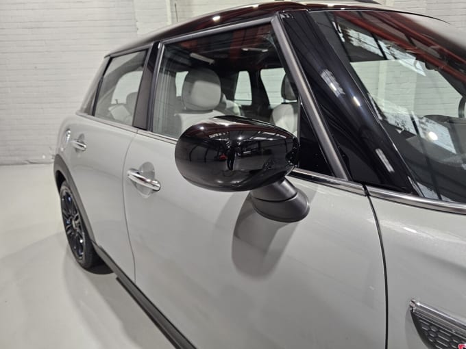 2022 Mini Hatch