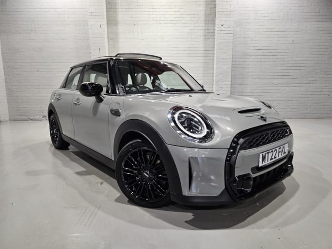 2022 Mini Hatch