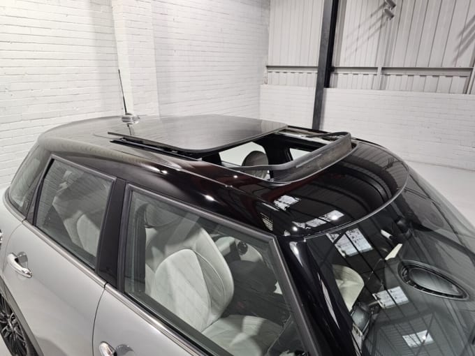 2022 Mini Hatch