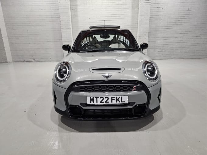 2022 Mini Hatch