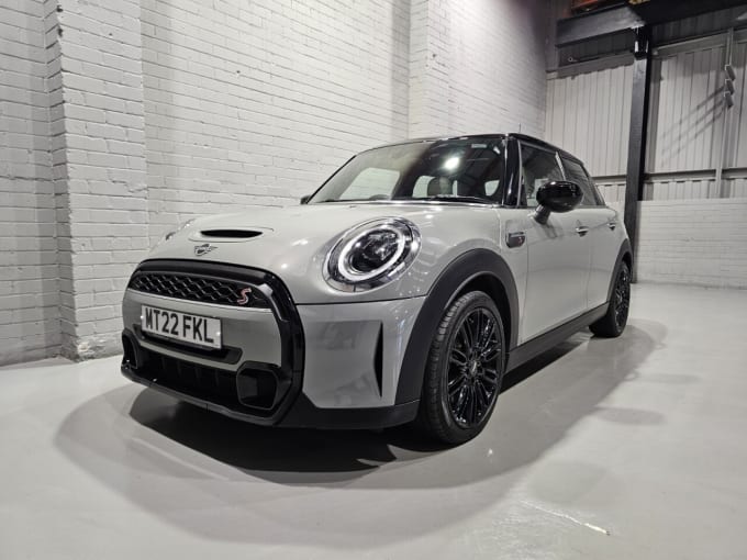 2022 Mini Hatch