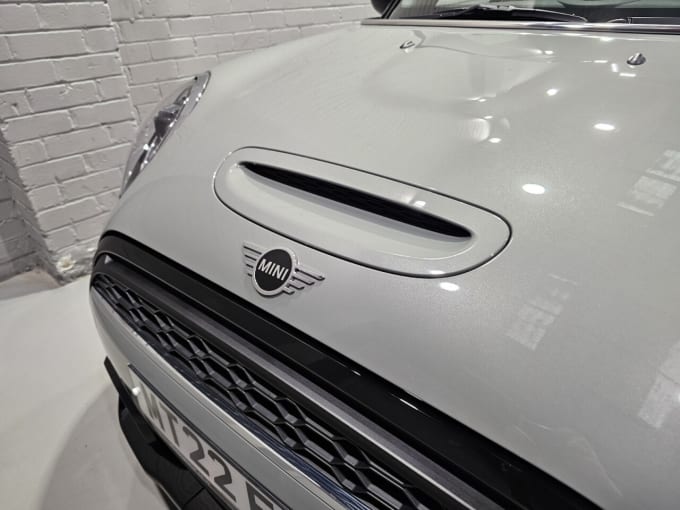 2022 Mini Hatch