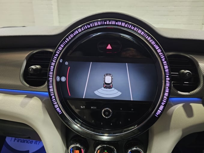 2022 Mini Hatch