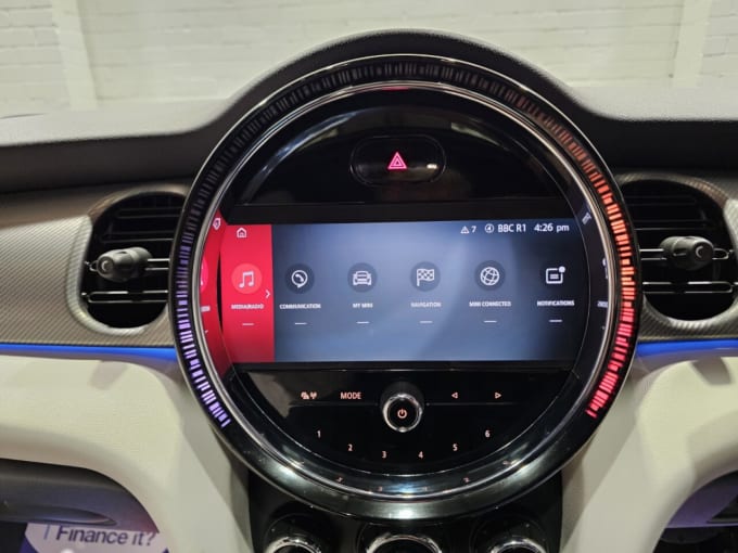 2022 Mini Hatch