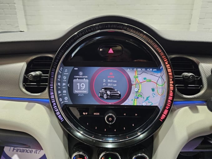 2022 Mini Hatch