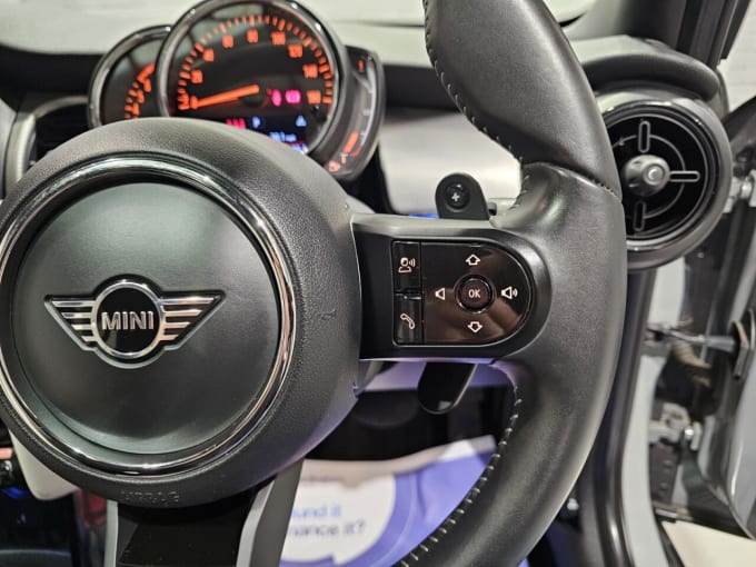 2022 Mini Hatch