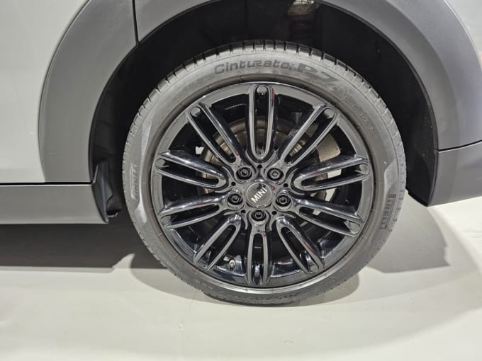 2022 Mini Hatch
