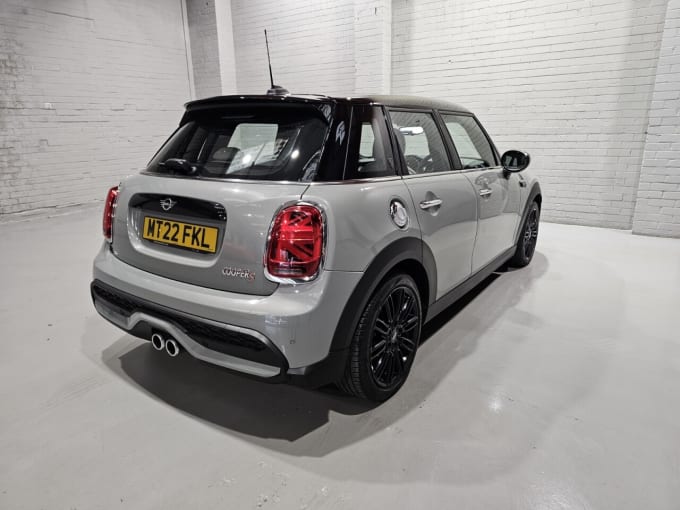 2022 Mini Hatch