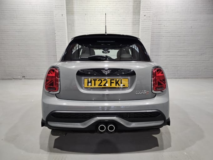 2022 Mini Hatch