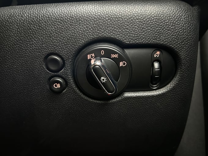 2025 Mini Hatch