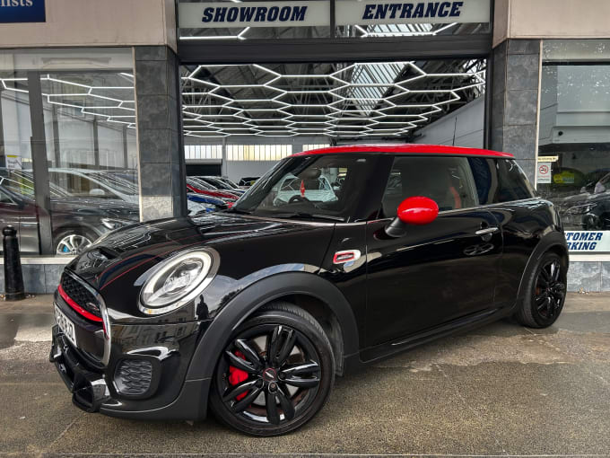2025 Mini Hatch