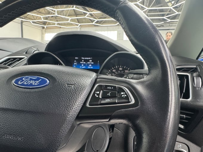 2025 Ford C-max
