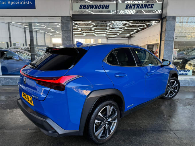 2025 Lexus Ux