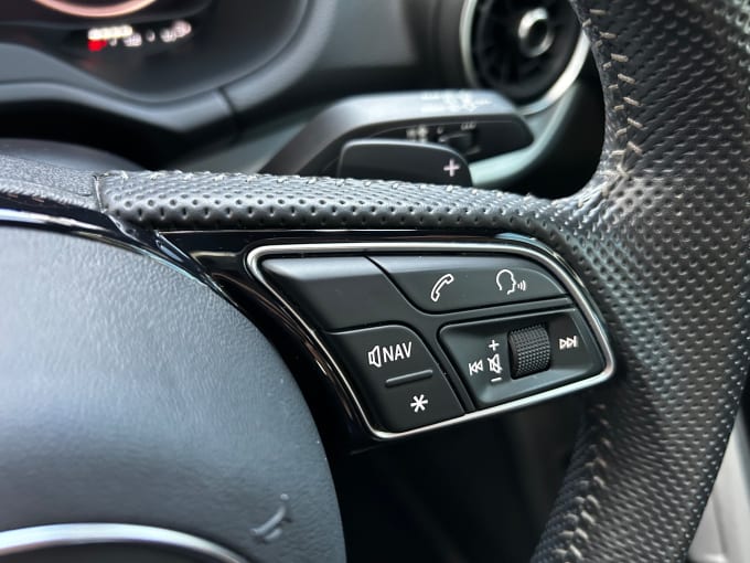 2025 Audi Sq2