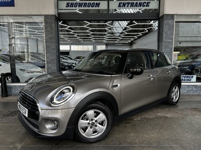 2024 Mini Hatch