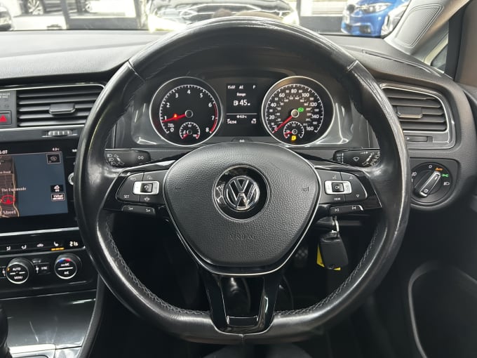 2025 Volkswagen Golf