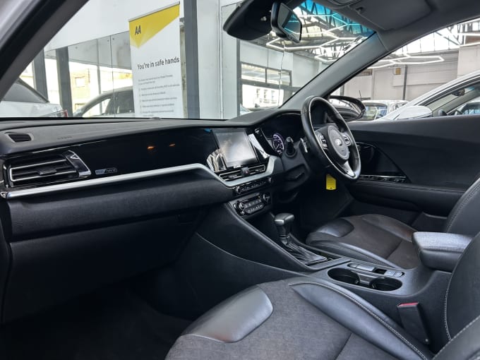 2025 Kia Niro