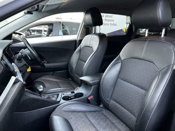 2025 Kia Niro