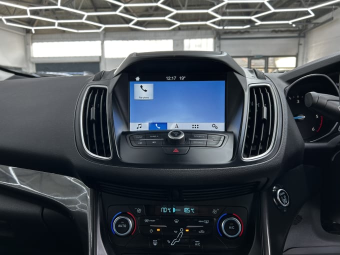 2025 Ford C-max