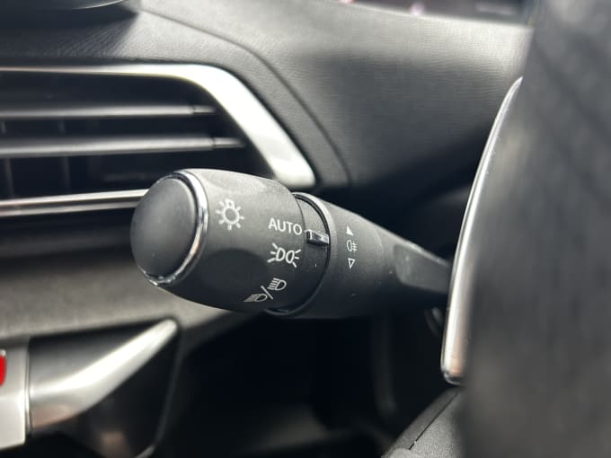 2025 Peugeot 3008