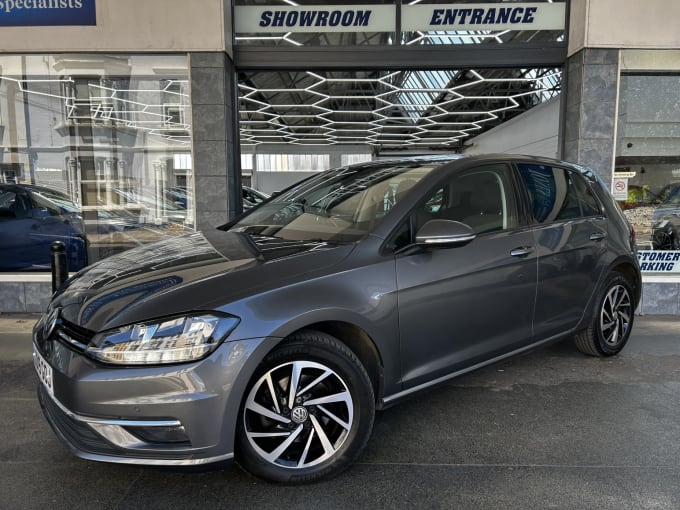 2025 Volkswagen Golf