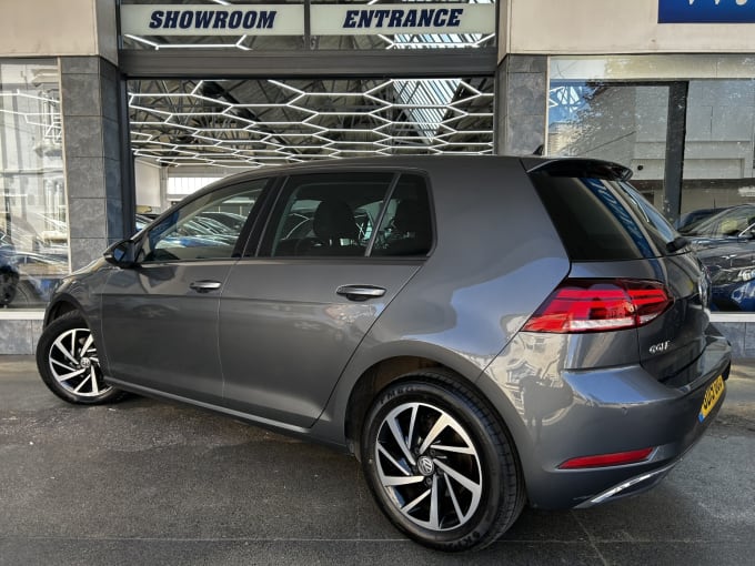 2025 Volkswagen Golf