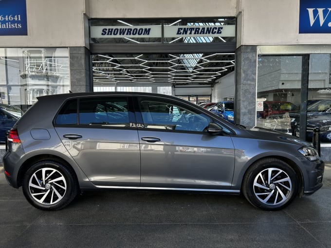 2025 Volkswagen Golf
