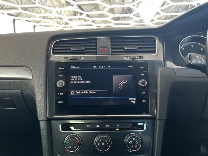 2025 Volkswagen Golf