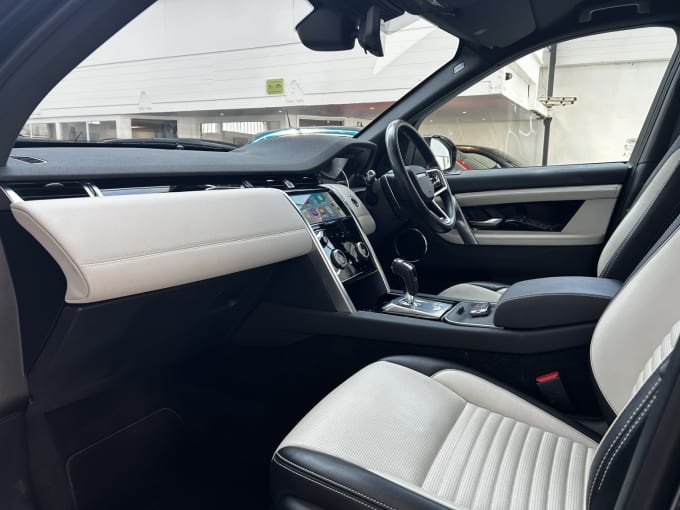 2025 Land Rover Discovery Sport