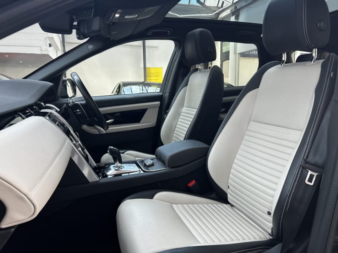 2025 Land Rover Discovery Sport