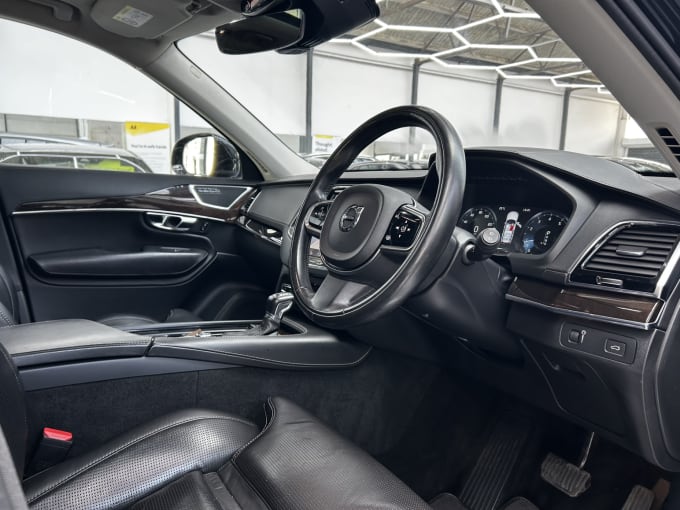 2025 Volvo Xc90