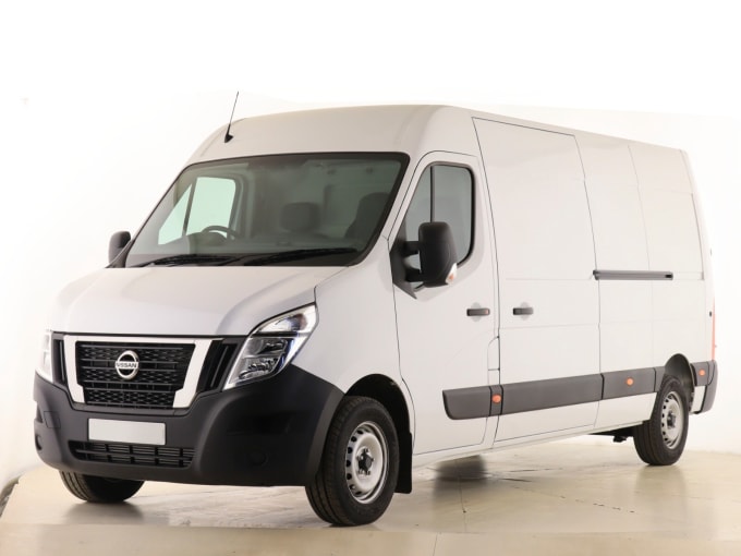 2025 Nissan Interstar