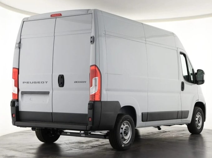 2025 Peugeot Boxer
